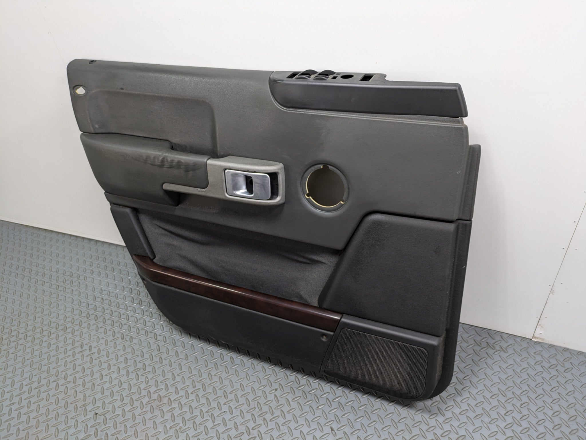 2003 - 2005 LAND ROVER RANGE ROVER OEM INTERIOR DOOR TRIM PANEL FRONT LEFT SIDE