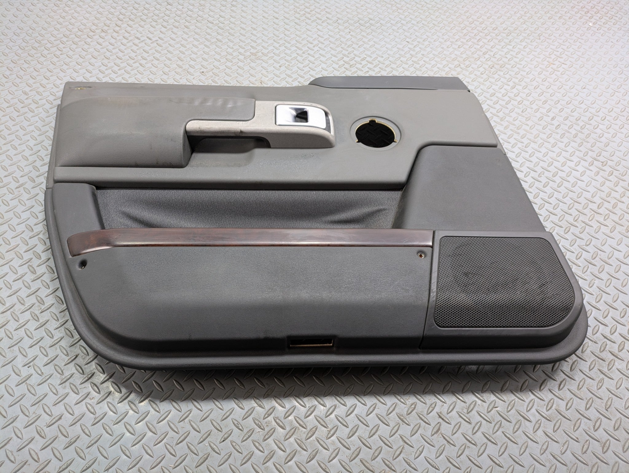 2003 - 2005 LAND ROVER RANGE ROVER OEM INTERIOR DOOR TRIM PANEL FRONT LEFT SIDE