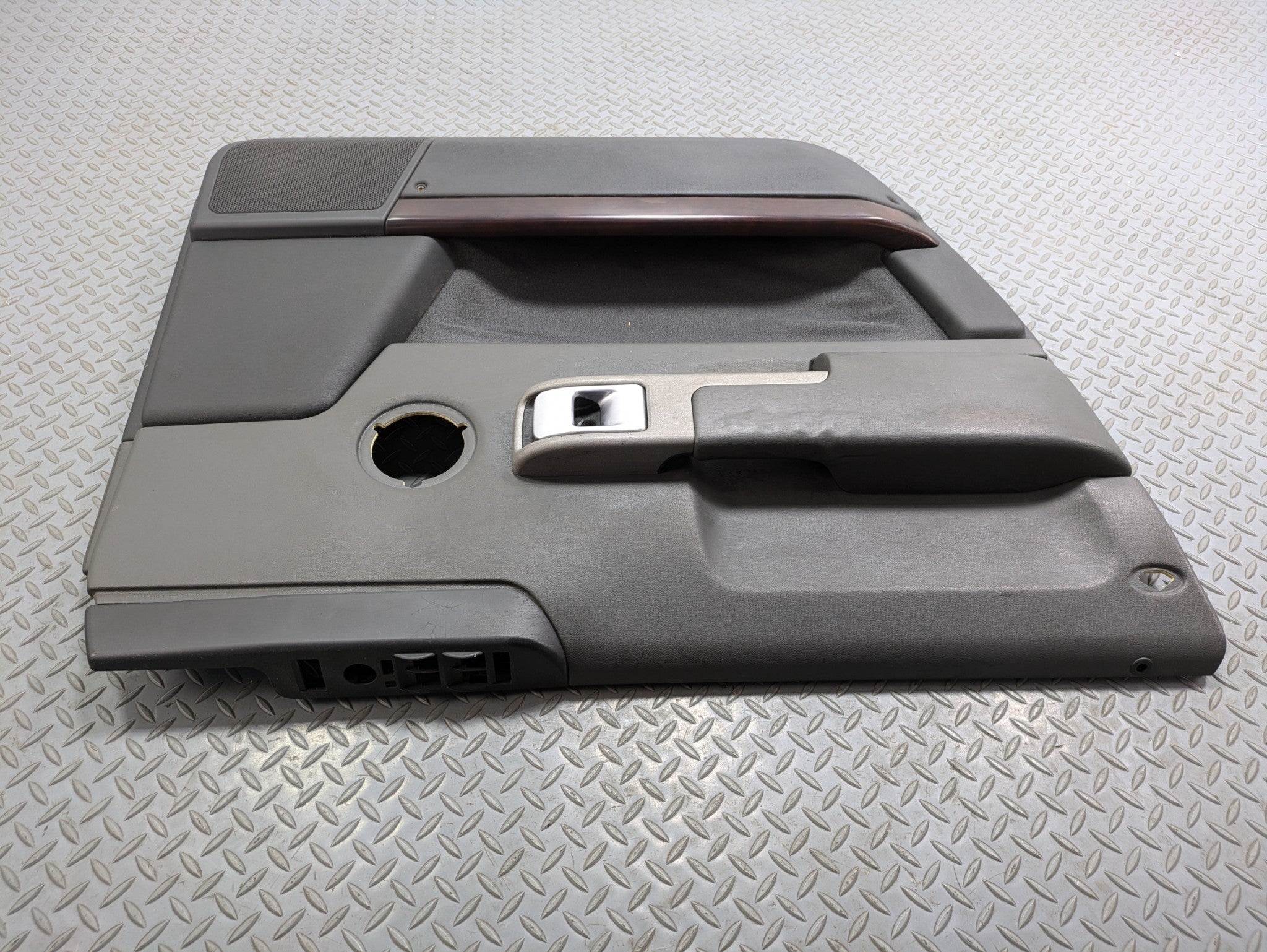 2003 - 2005 LAND ROVER RANGE ROVER OEM INTERIOR DOOR TRIM PANEL FRONT LEFT SIDE