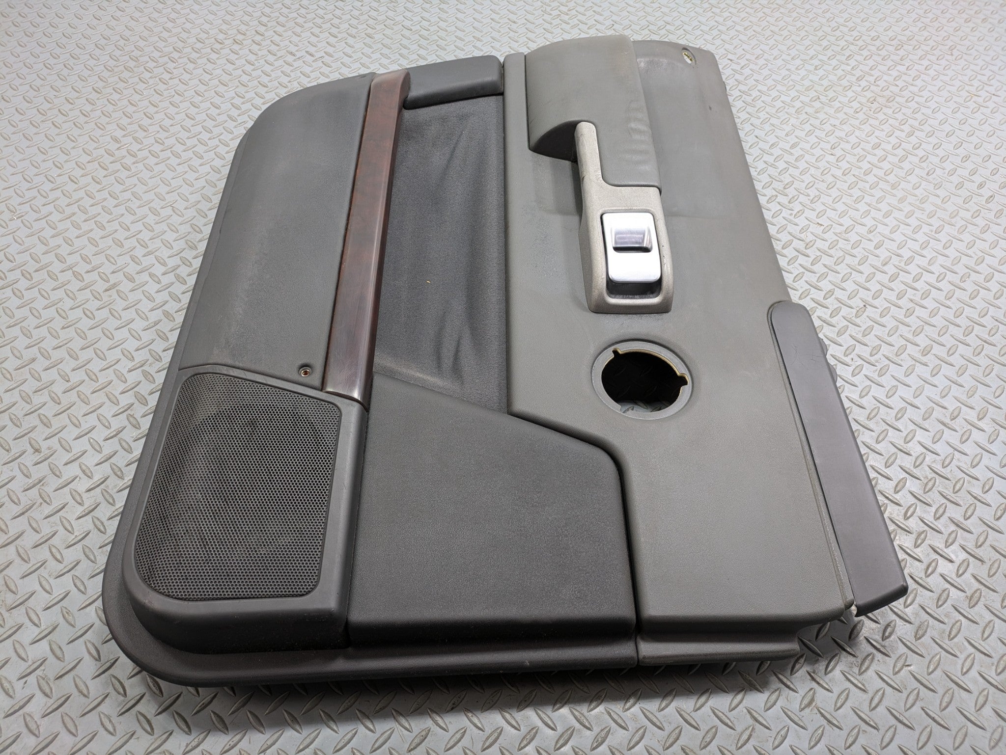 2003 - 2005 LAND ROVER RANGE ROVER OEM INTERIOR DOOR TRIM PANEL FRONT LEFT SIDE