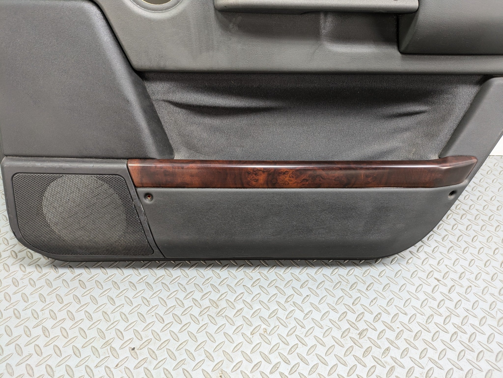 2003 - 2005 LAND ROVER RANGE ROVER OEM INTERIOR DOOR TRIM PANEL FRONT RIGHT SIDE