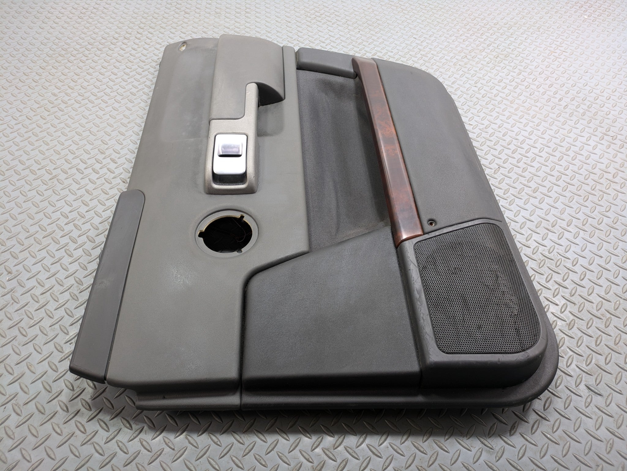 2003 - 2005 LAND ROVER RANGE ROVER OEM INTERIOR DOOR TRIM PANEL FRONT RIGHT SIDE