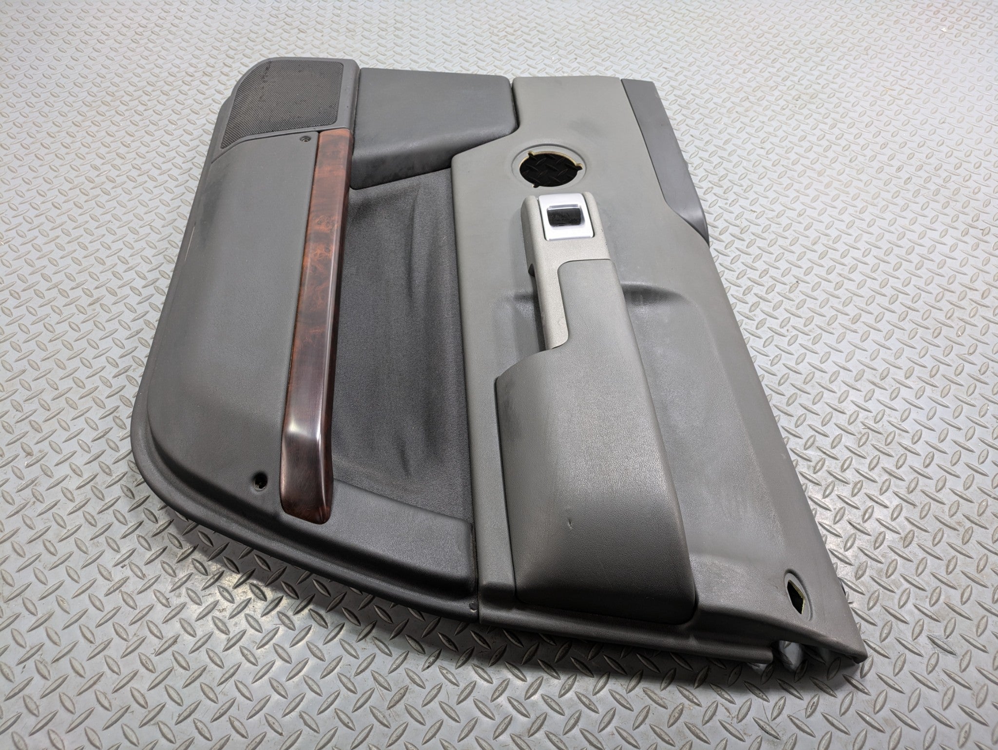 2003 - 2005 LAND ROVER RANGE ROVER OEM INTERIOR DOOR TRIM PANEL FRONT RIGHT SIDE