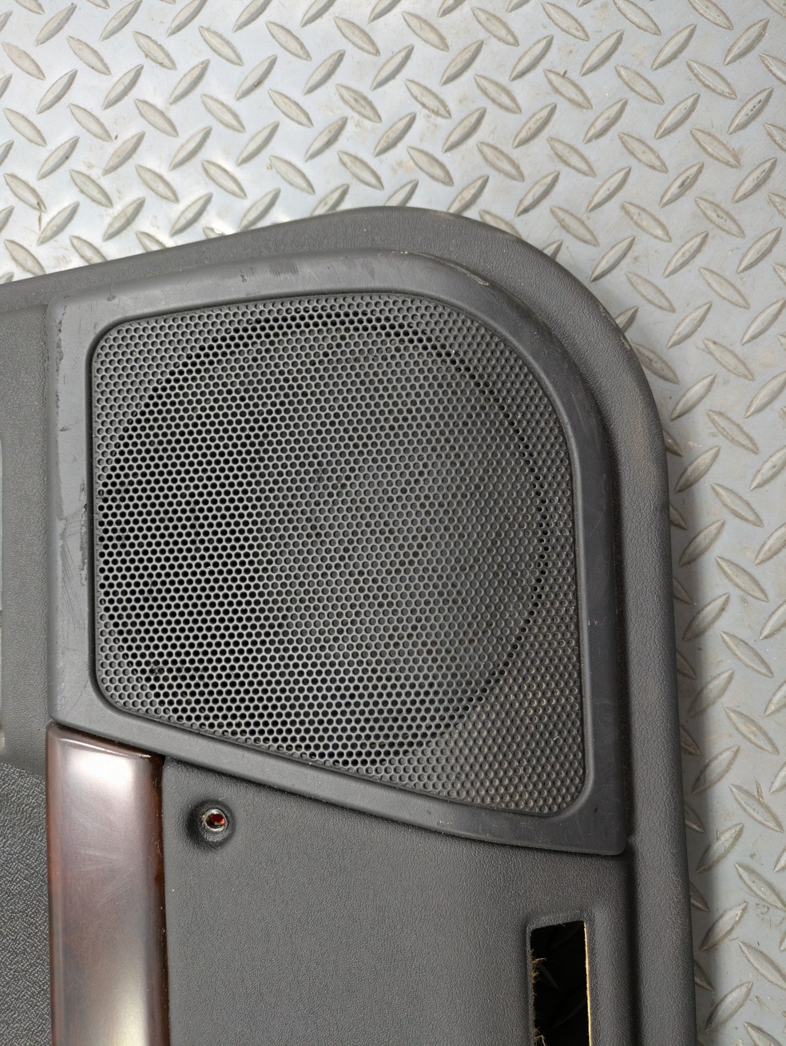 2003 - 2005 LAND ROVER RANGE ROVER OEM INTERIOR DOOR TRIM PANEL REAR LEFT SIDE