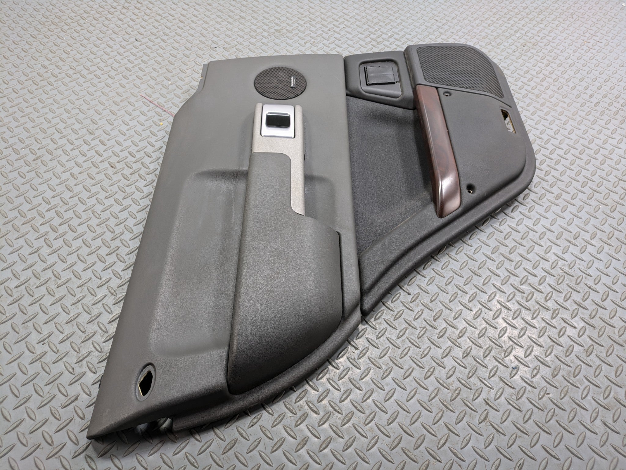 2003 - 2005 LAND ROVER RANGE ROVER OEM INTERIOR DOOR TRIM PANEL REAR LEFT SIDE