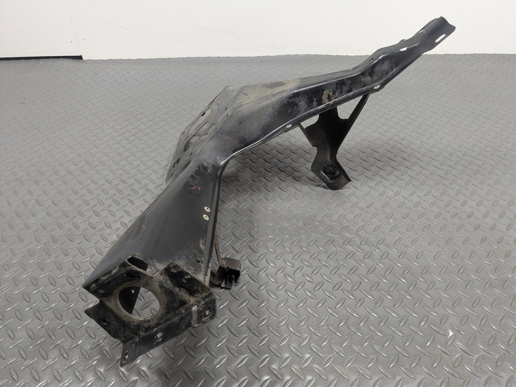 03 - 05 LAND ROVER RANGE ROVER OEM RADIATOR SUPPORT HEADLIGHT BRACKET RIGHT SIDE