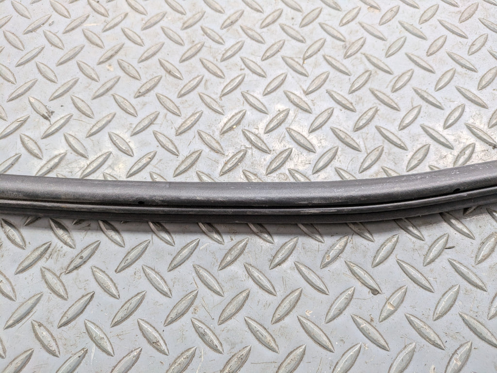 03 - 2005 LAND ROVER RANGE ROVER OEM DOOR SEAL WEATHER STRIPPING REAR LEFT SIDE