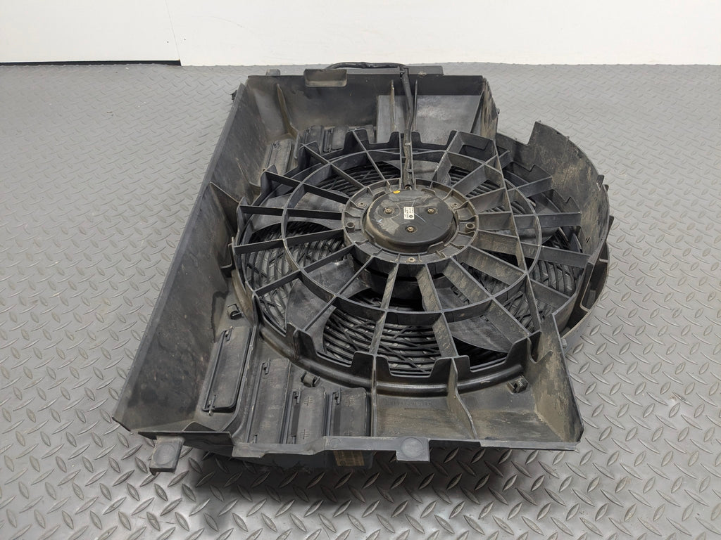 03 - 05 LAND ROVER RANGE ROVER OEM ELECTRIC COOLING MOTOR FAN BLADE WITH SHROUD