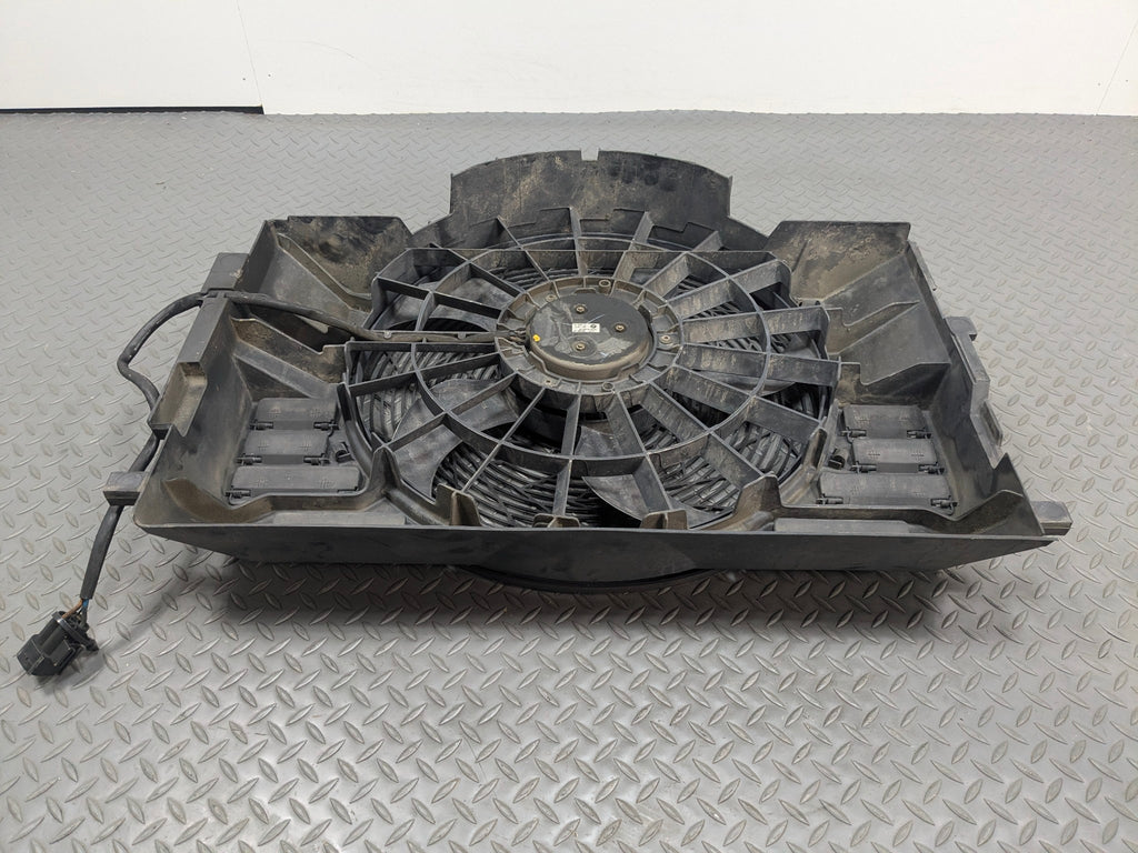 03 - 05 LAND ROVER RANGE ROVER OEM ELECTRIC COOLING MOTOR FAN BLADE WITH SHROUD