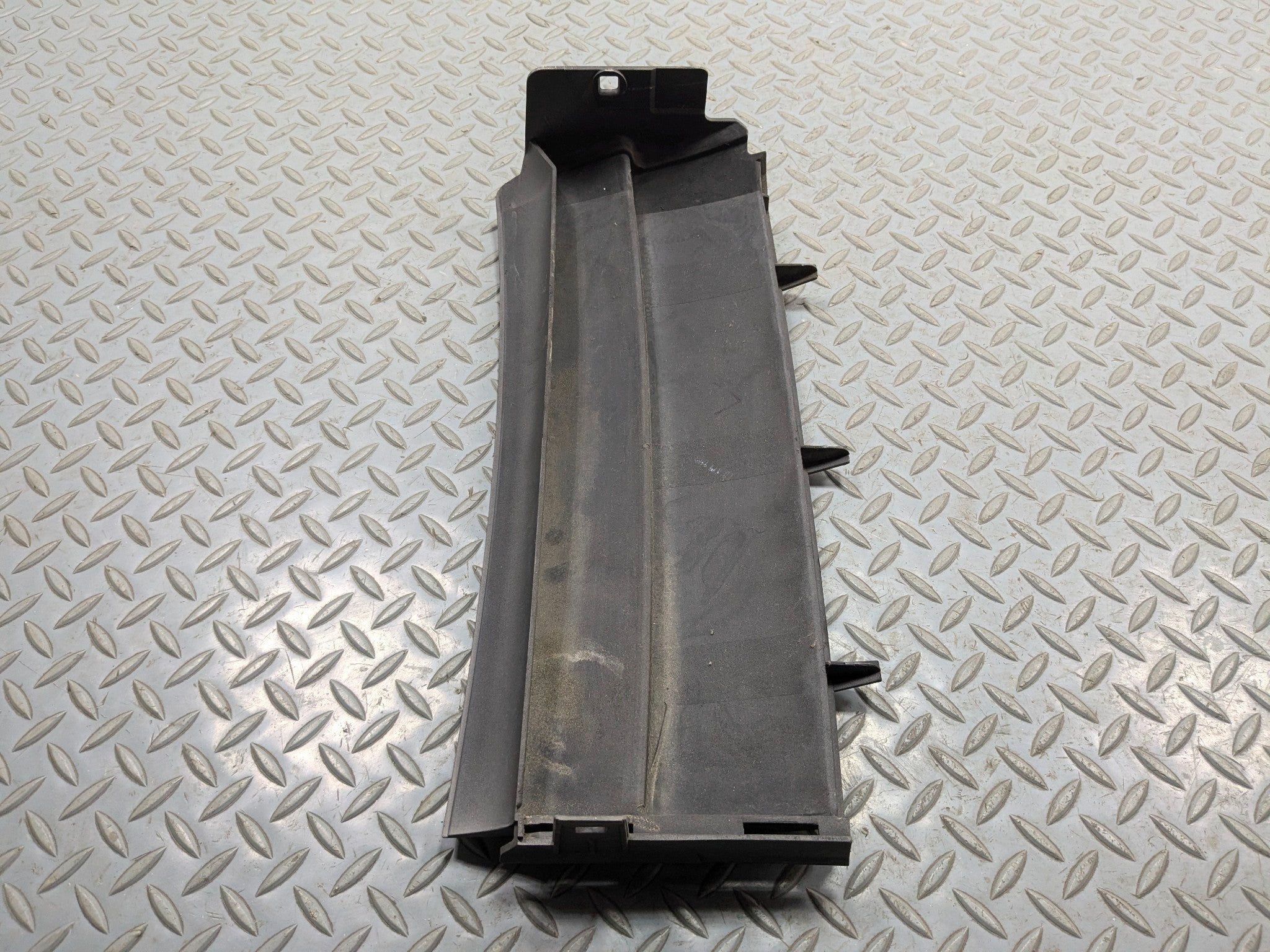 2003 - 2005 LAND ROVER RANGE ROVER OEM FENDER GRILLE VENT TRIM FRONT LEFT SIDE