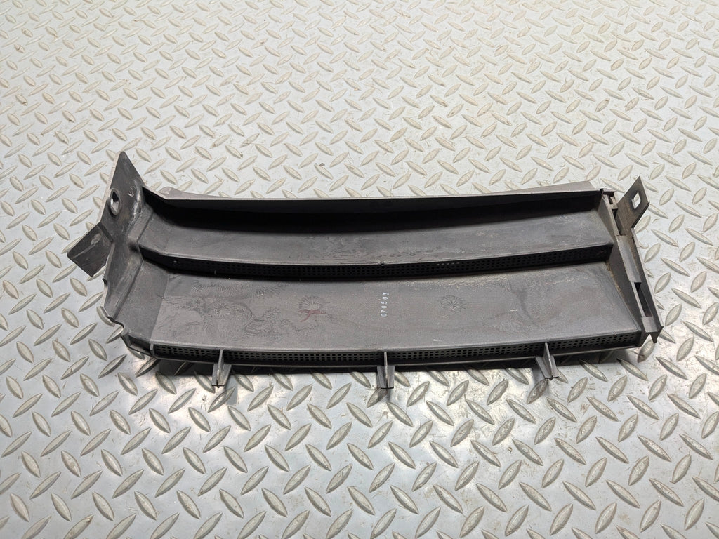 2003 - 2005 LAND ROVER RANGE ROVER OEM FENDER GRILLE VENT TRIM FRONT RIGHT SIDE