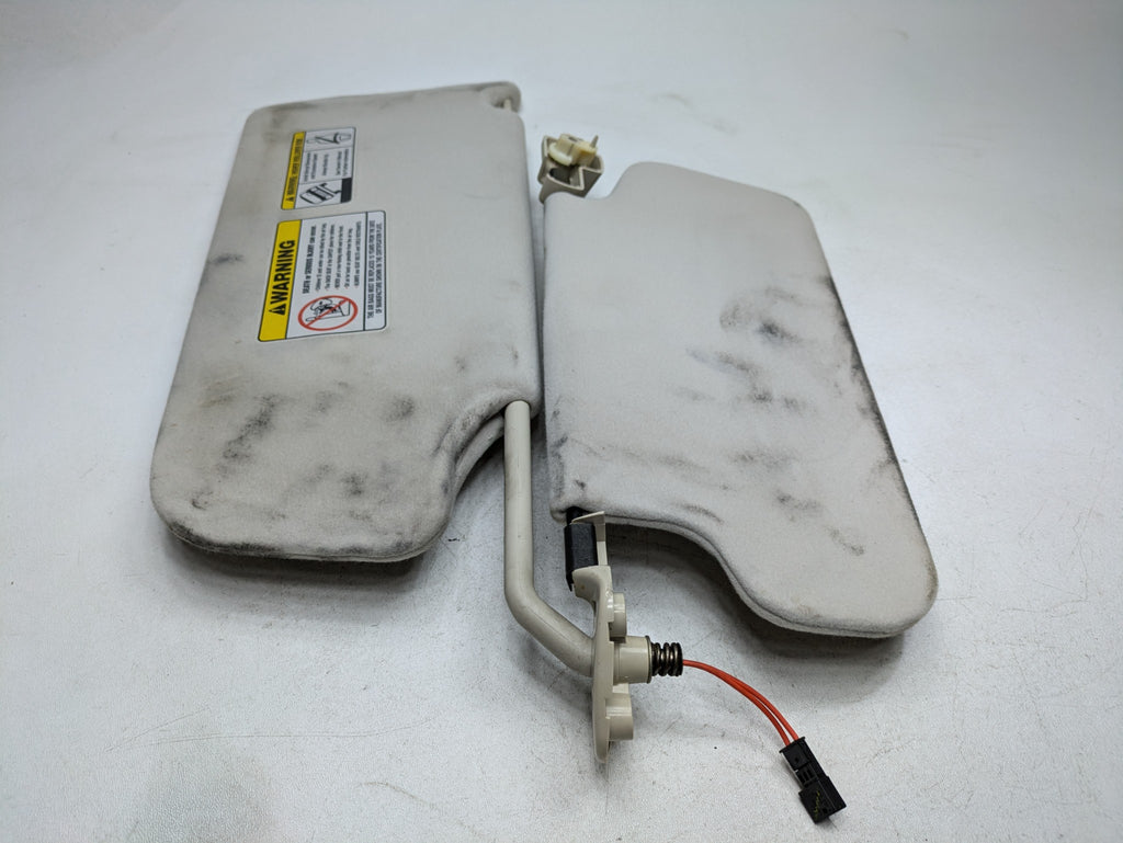 03 - 05 LAND ROVER RANGE ROVER OEM SUN VISOR WITH LIGHT FRONT LEFT DRIVER SIDE