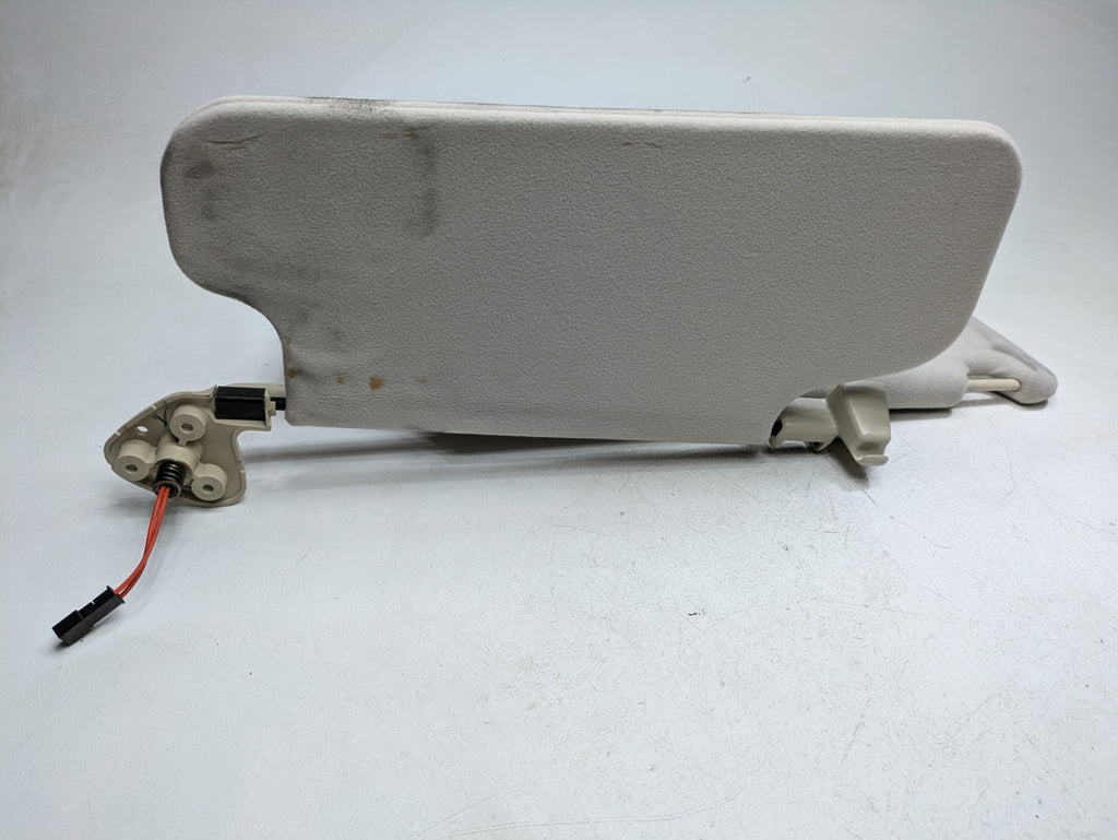 03 - 05 LAND ROVER RANGE ROVER OEM SUN VISOR WITH LIGHT FRONT LEFT DRIVER SIDE