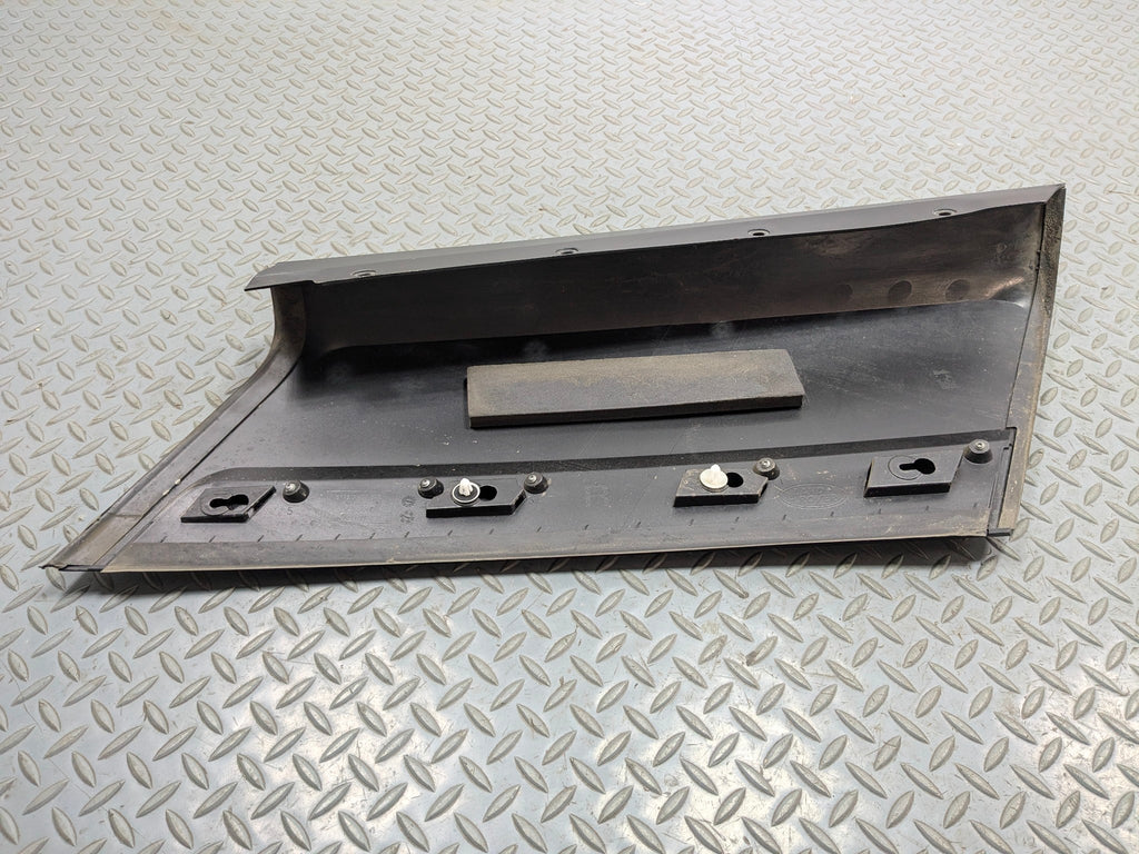 2003 - 2005 LAND ROVER RANGE ROVER OEM TAIL GATE D PILLAR TRIM COVER RIGHT SIDE