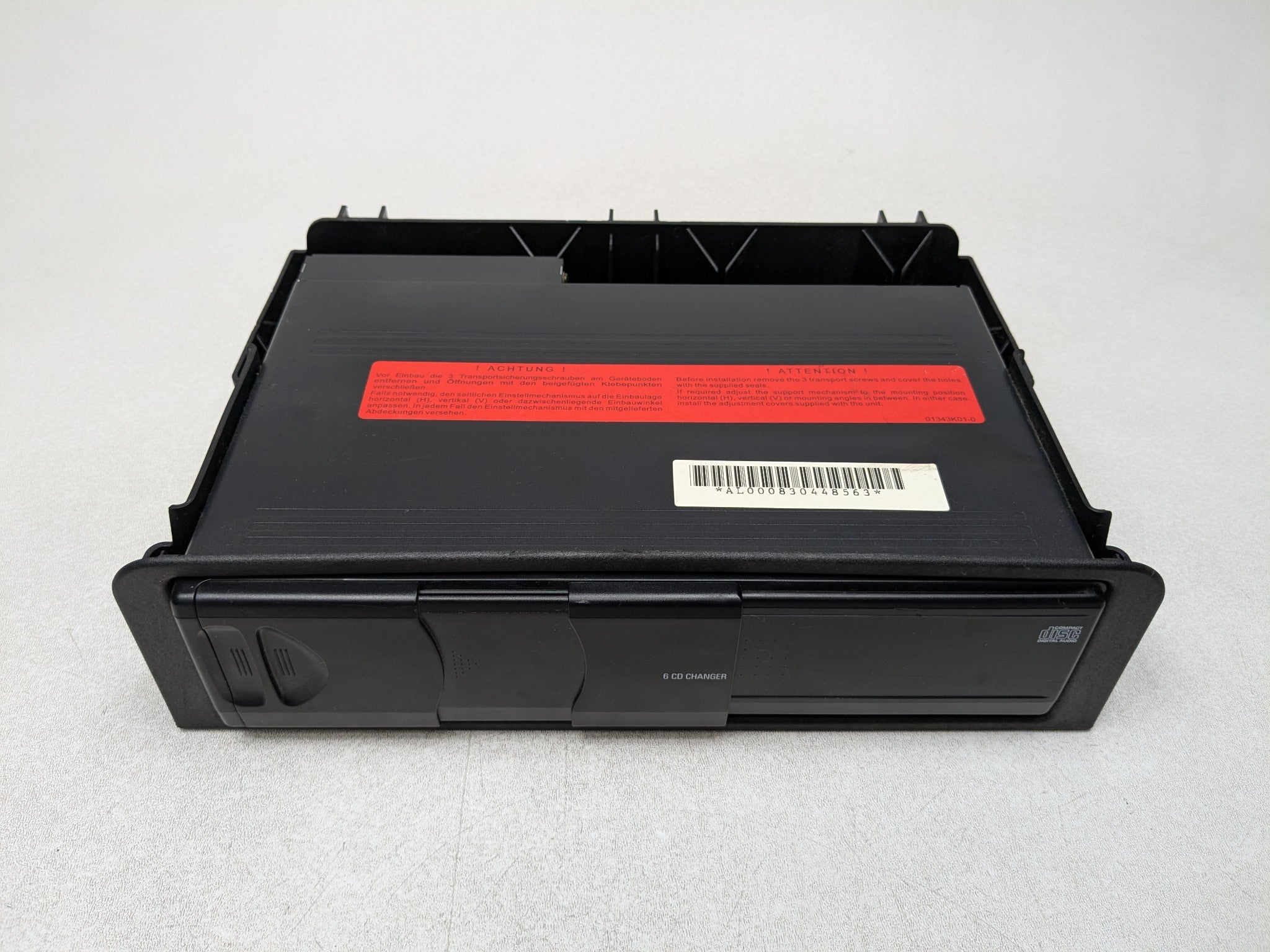 03 - 05 LAND ROVER RANGE ROVER OEM RADIO AUDIO AND VISUAL EQUIPMENT CD CHANGER