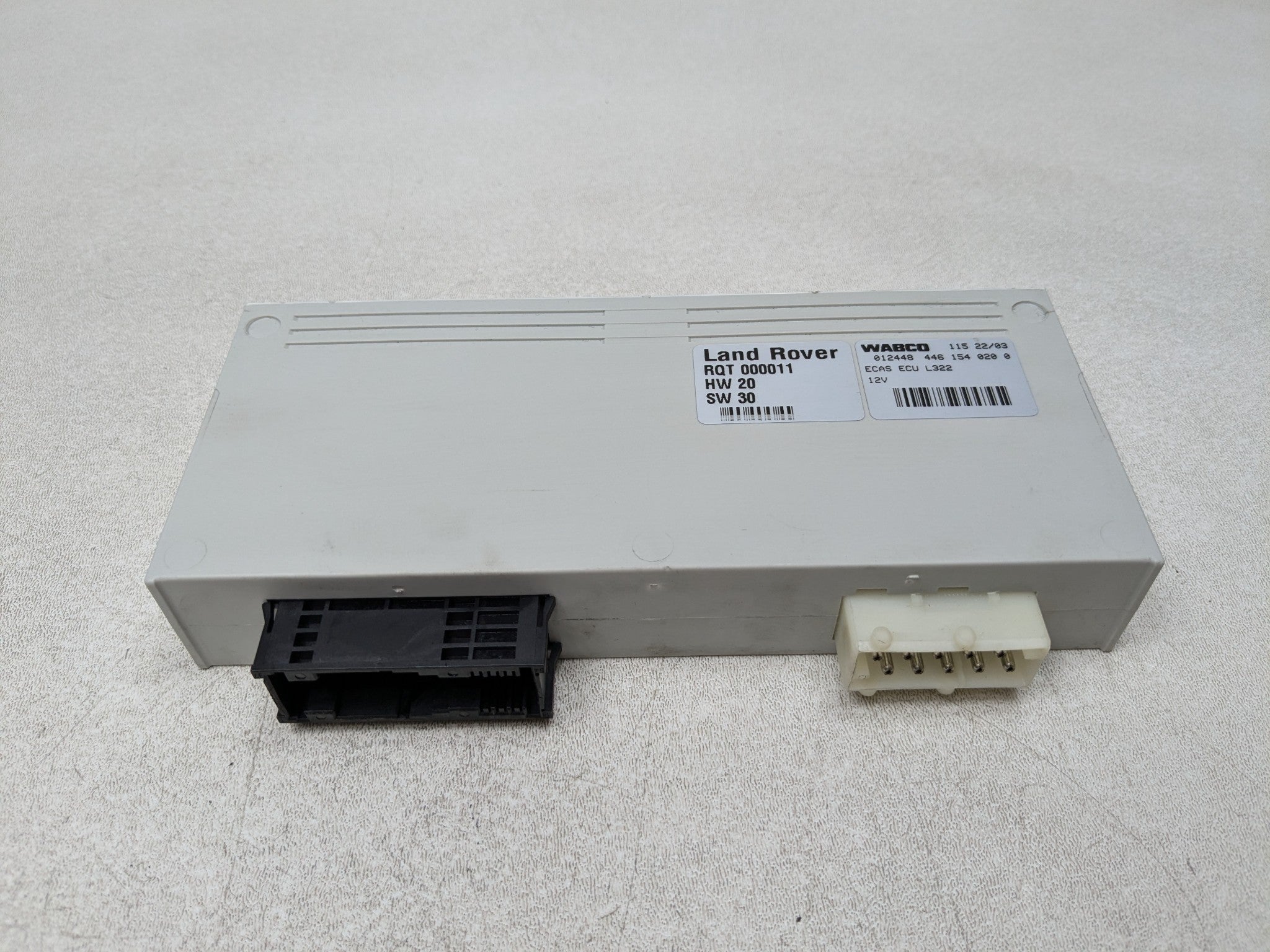 03 - 05 LAND ROVER RANGE ROVER OEM AIR SUSPENSION COMPUTER CONTROL MODULE UNIT