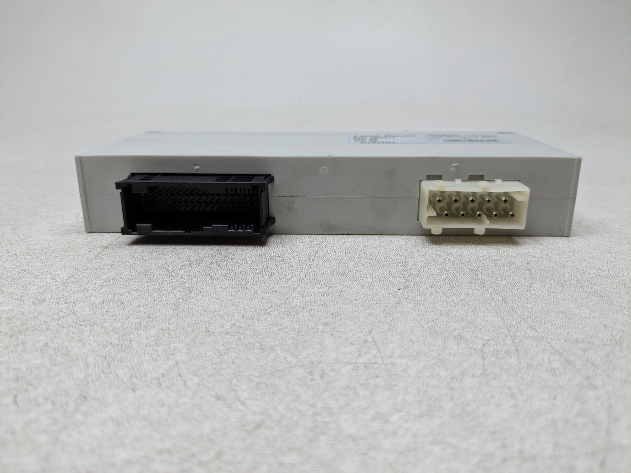 03 - 05 LAND ROVER RANGE ROVER OEM AIR SUSPENSION COMPUTER CONTROL MODULE UNIT