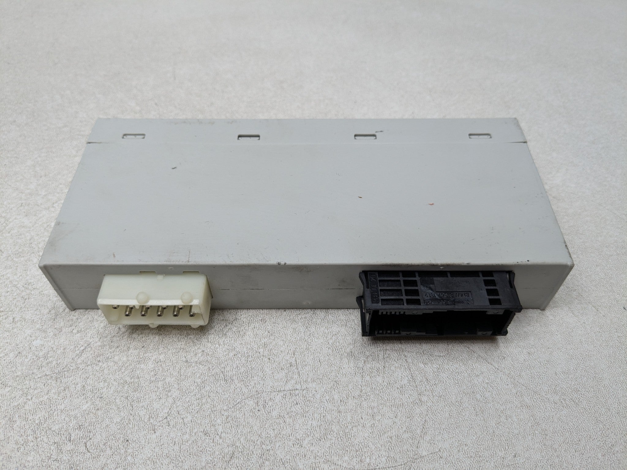 03 - 05 LAND ROVER RANGE ROVER OEM AIR SUSPENSION COMPUTER CONTROL MODULE UNIT