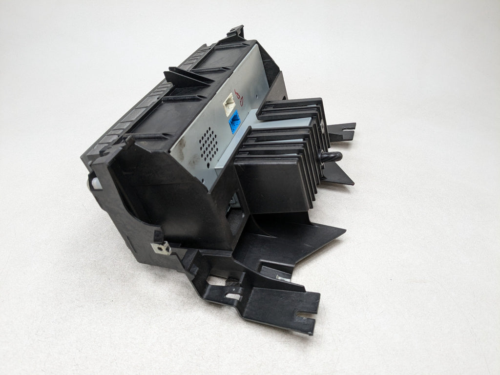 2003 - 2005 LAND ROVER RANGE ROVER OEM INFO GPS TV SCREEN NAVIGATION MONITOR