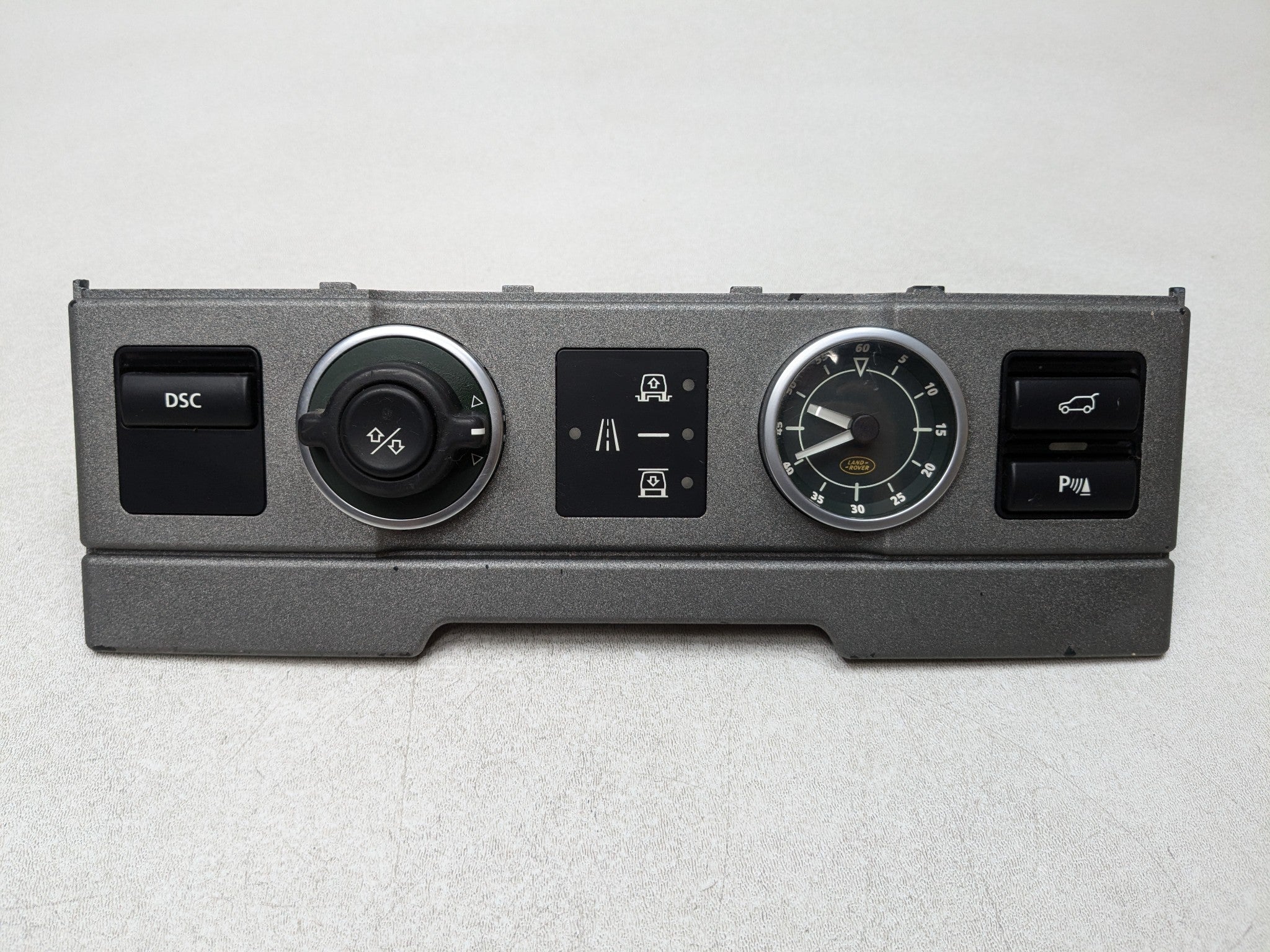 03 - 05 LAND ROVER RANGE ROVER OEM CENTER CLOCK PANEL DSC SWITCH CONTROL POWER