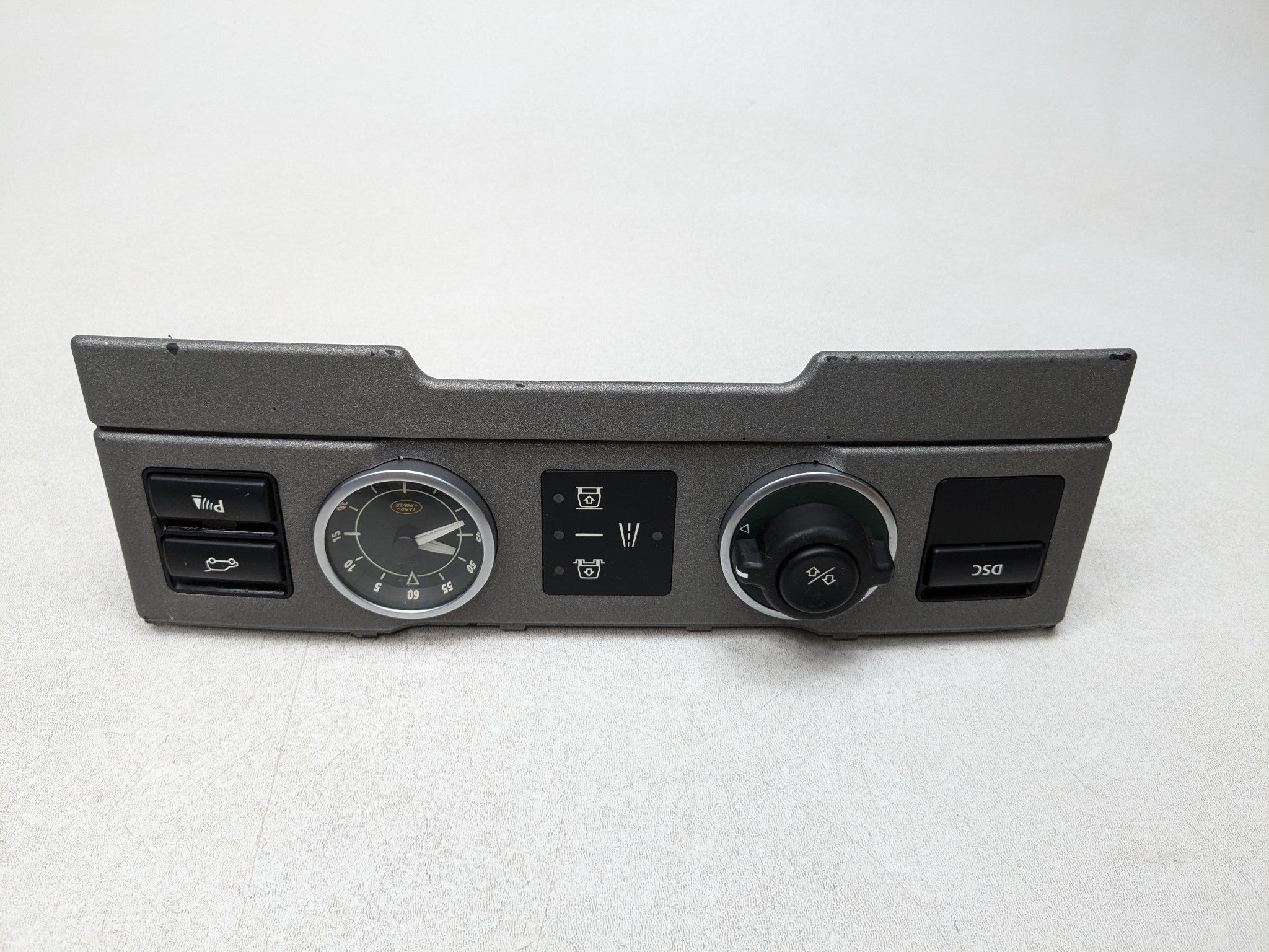 03 - 05 LAND ROVER RANGE ROVER OEM CENTER CLOCK PANEL DSC SWITCH CONTROL POWER