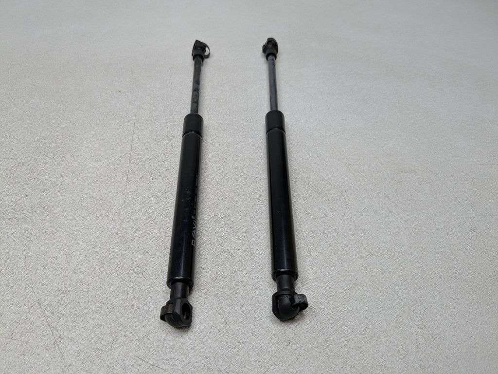 2003 - 2005 LAND ROVER RANGE ROVER OEM HOOD BONNET LIFT SUPPORT SHOCK STRUT