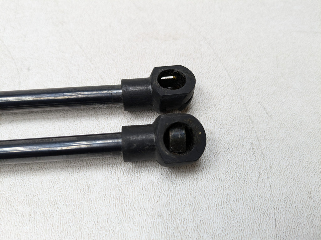 03 - 05 LAND ROVER RANGE ROVER OEM LIFT SUPPORT SHOCK STRUT SET TAILGATE TRUNK