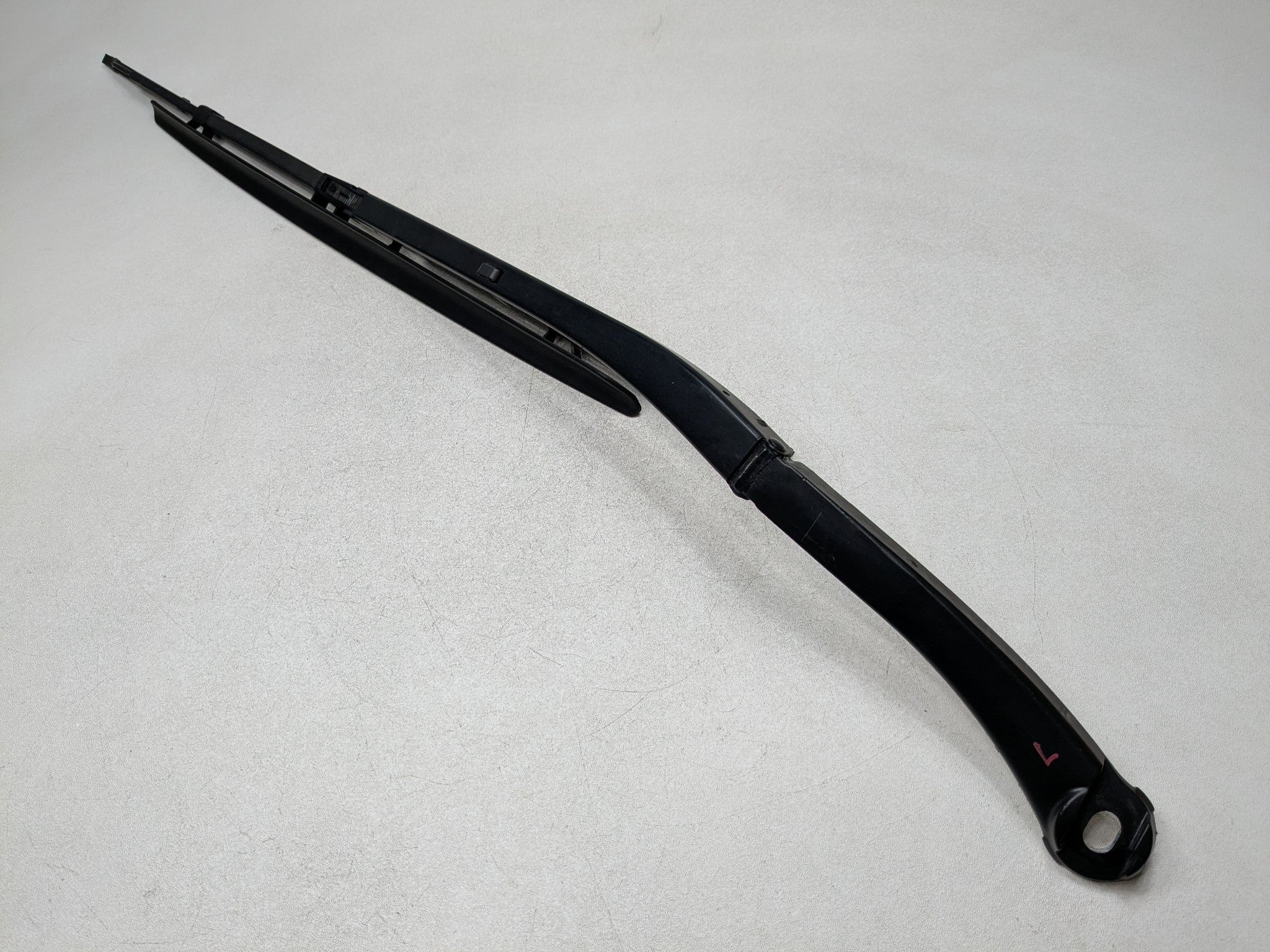 03 - 05 LAND ROVER RANGE ROVER OEM WINDSHIELD WIPER ARM FRONT LEFT DRIVER SIDE