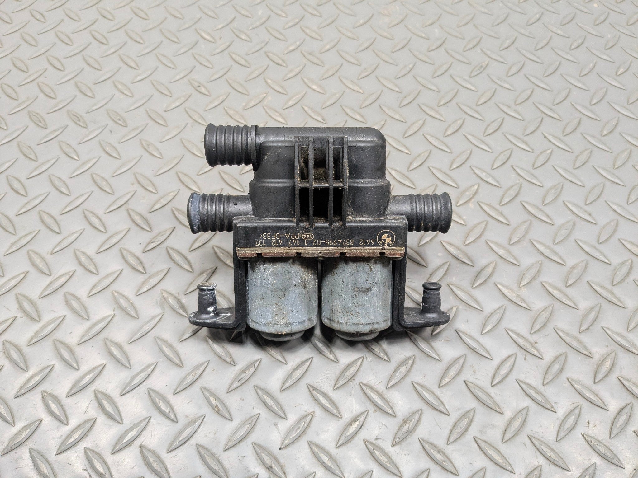 2003 - 2005 LAND ROVER RANGE ROVER OEM AC HEATER WATER CONTROL VALVE PUMP