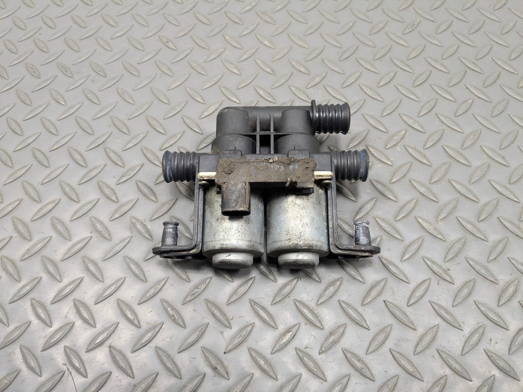 2003 - 2005 LAND ROVER RANGE ROVER OEM AC HEATER WATER CONTROL VALVE PUMP