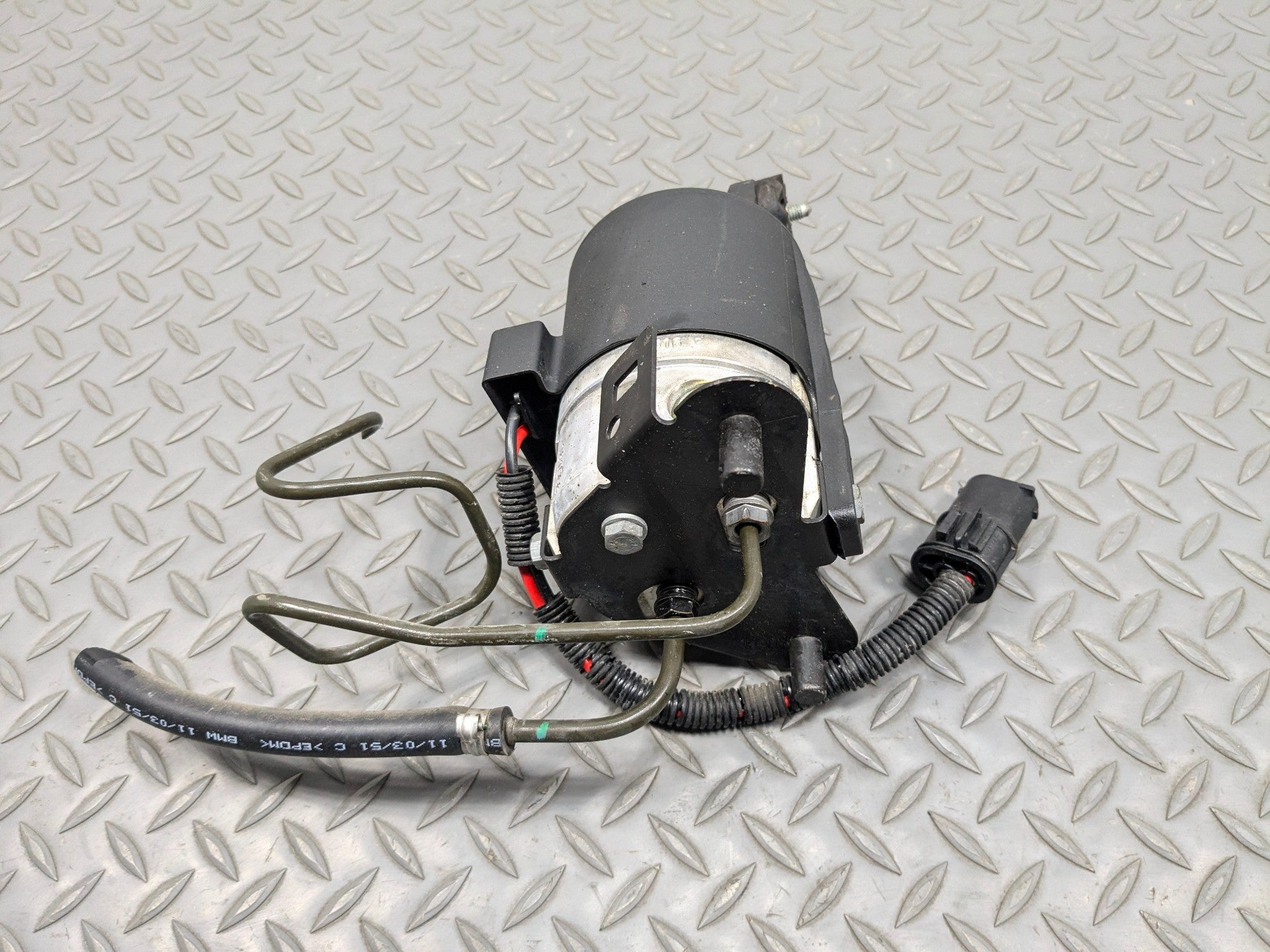 2003 - 2005 LAND ROVER RANGE ROVER OEM HYDRAULIC BRAKE COMPRESSOR VACUUM PUMP