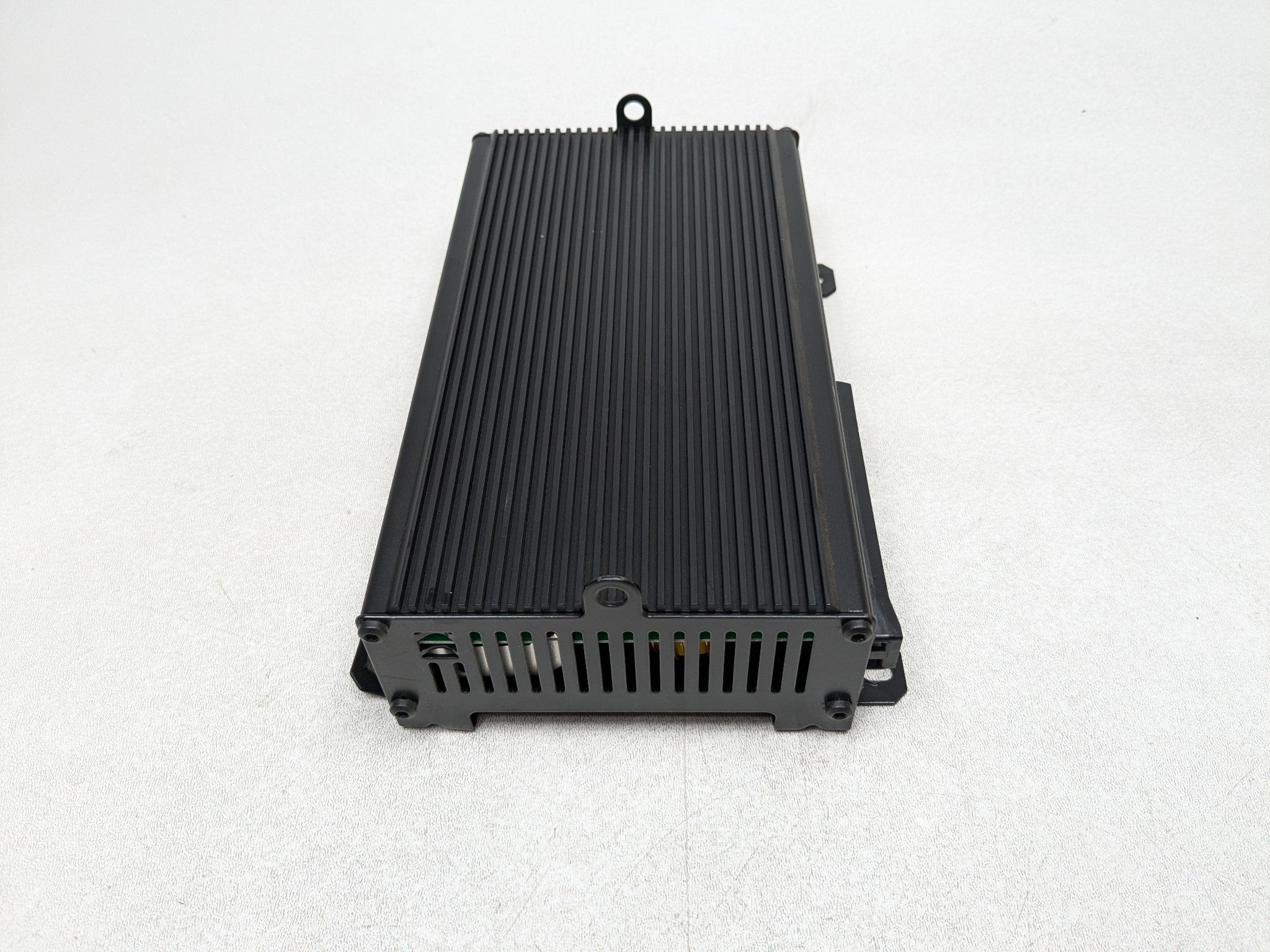 03 - 05 LAND RANGE ROVER OEM AMPLIFIER HARMAN KARDON AUDIO AND VISUAL EQUIPMENT