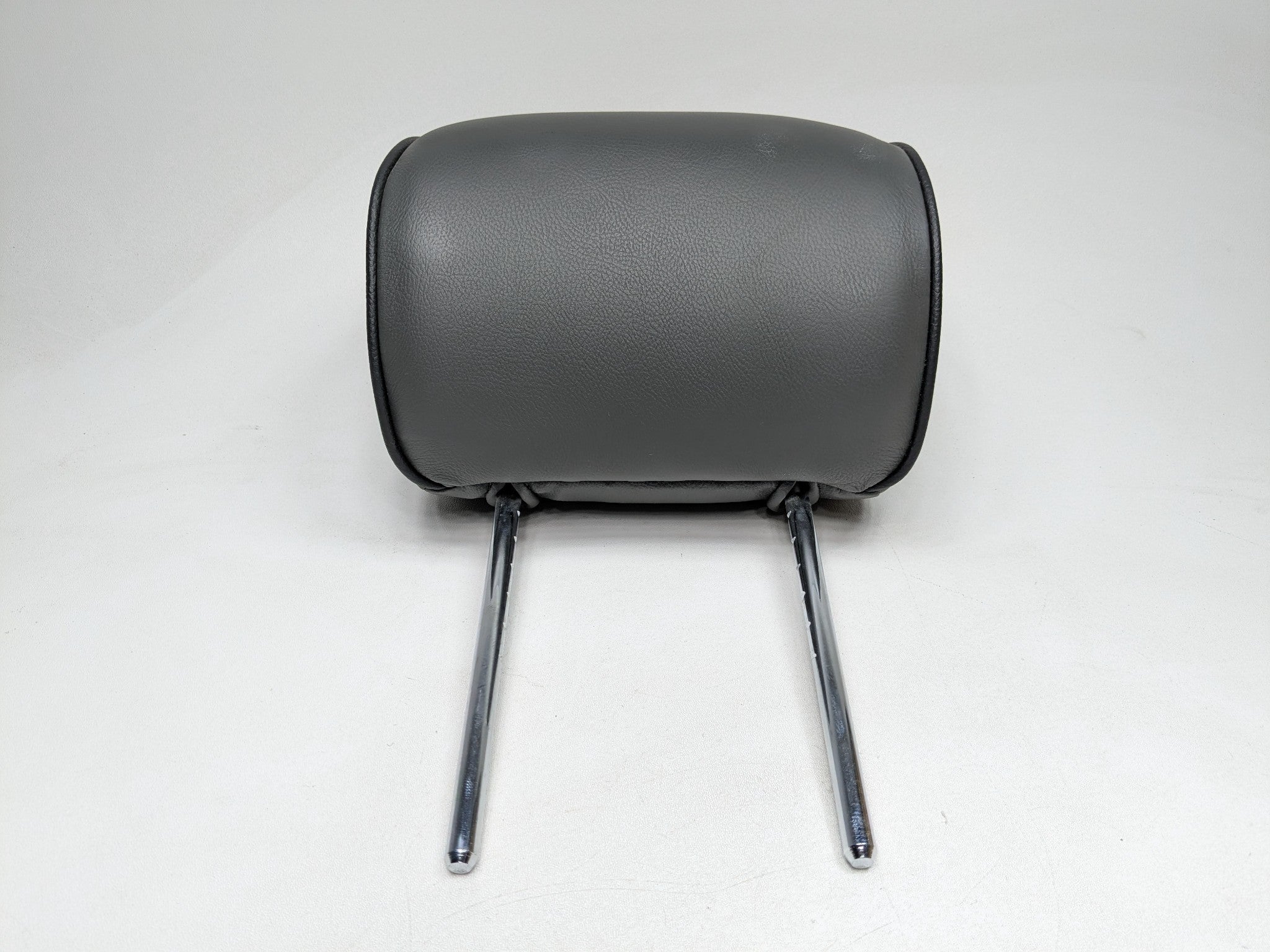 03 - 2005 LAND ROVER RANGE ROVER OEM SEAT HEADREST LEATHER BLACK REAR RIGHT SIDE
