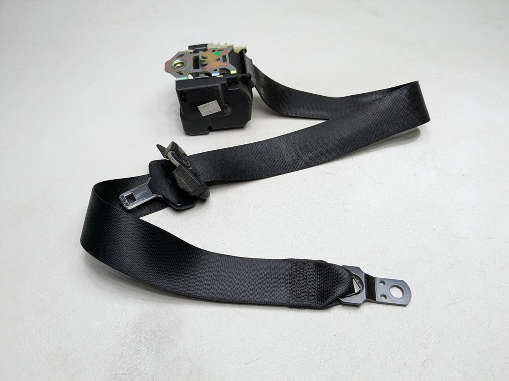 2003 - 2005 LAND ROVER RANGE ROVER OEM SEAT BELT RETRACTOR REAR LEFT CENTER