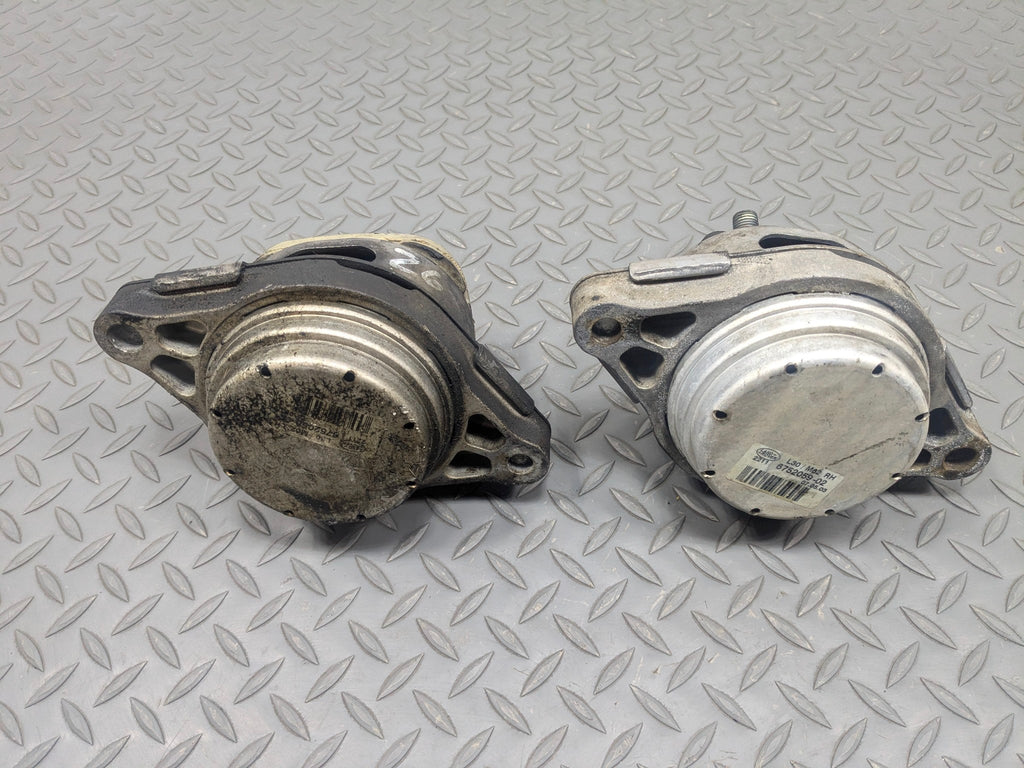 03 - 05 LAND ROVER RANGE ROVER OEM ENGINE FRAME MOUNT FRONT LEFT AND RIGHT SIDE