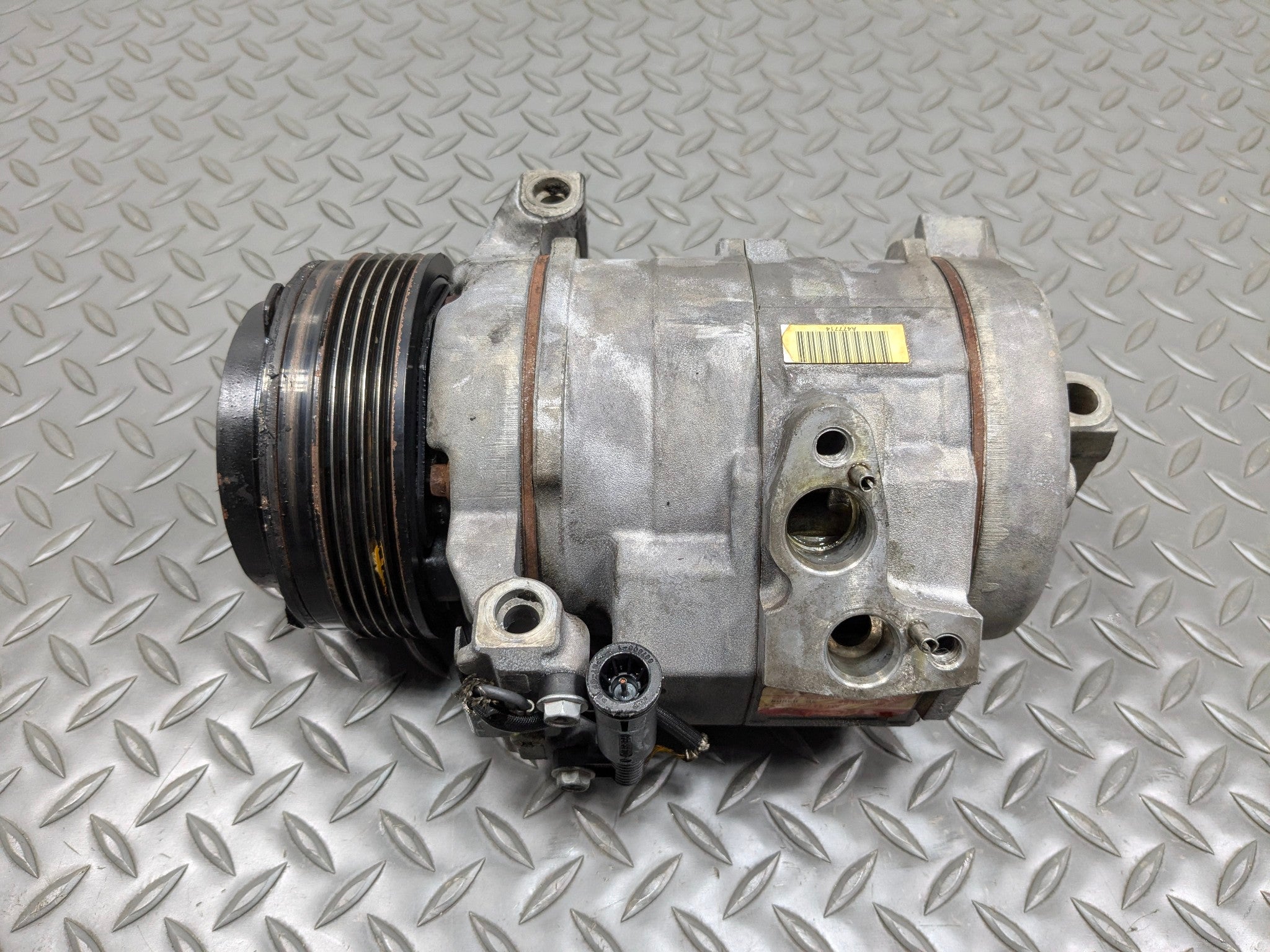 03 - 05 LAND ROVER RANGE ROVER OEM AC AIR CONDITIONING AIR COMPRESSOR PUMP UNIT