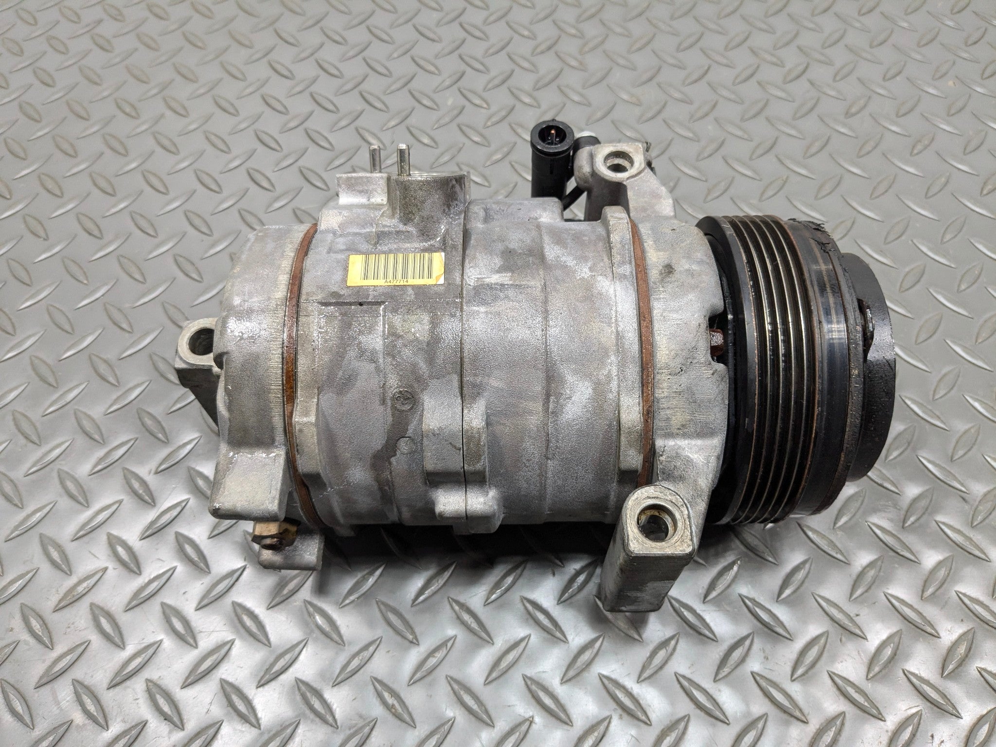 03 - 05 LAND ROVER RANGE ROVER OEM AC AIR CONDITIONING AIR COMPRESSOR PUMP UNIT