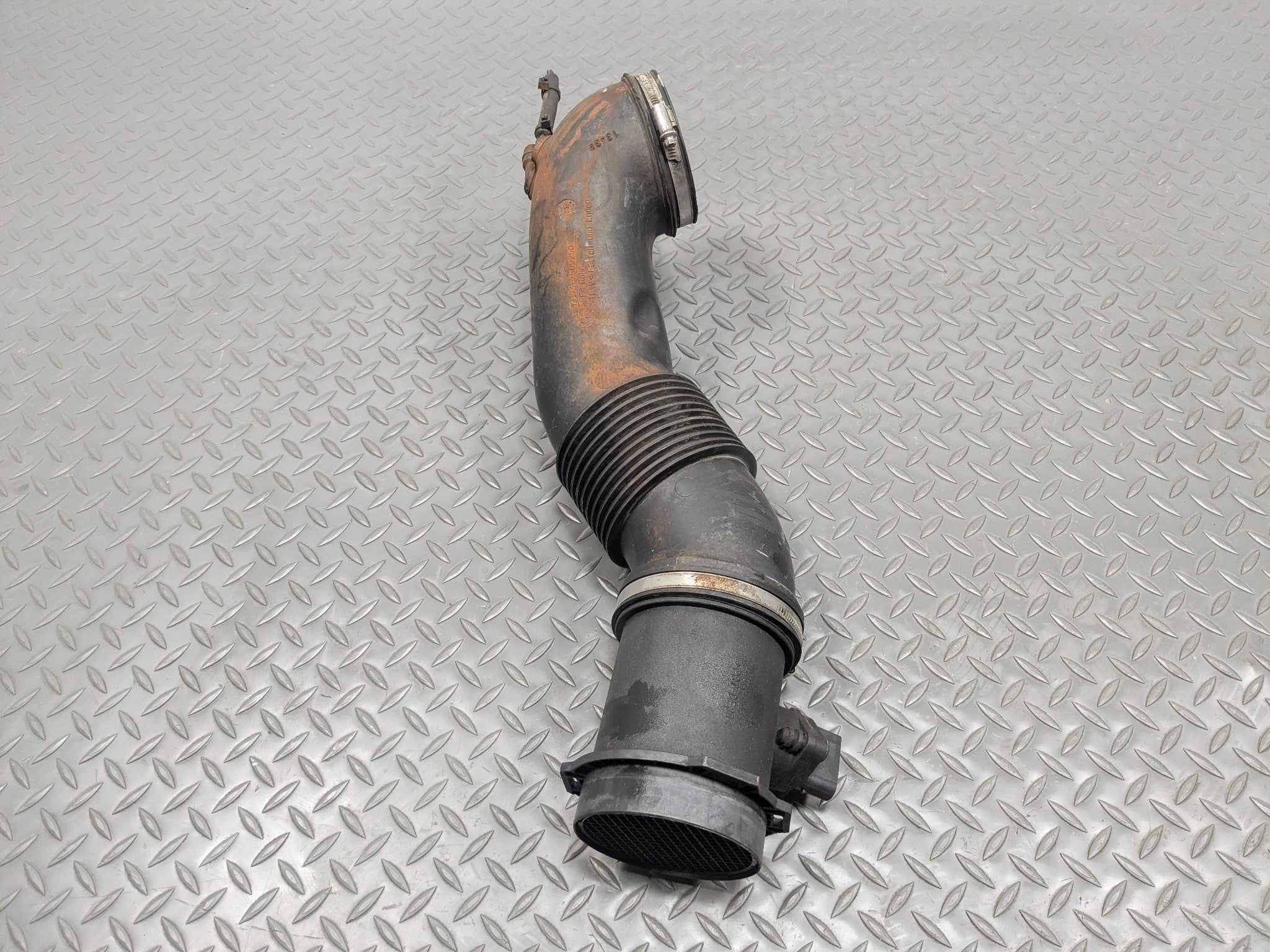 2003 - 2005 LAND ROVER RANGE ROVER OEM MASS AIR FLOW SENSOR METER WITH PIPE