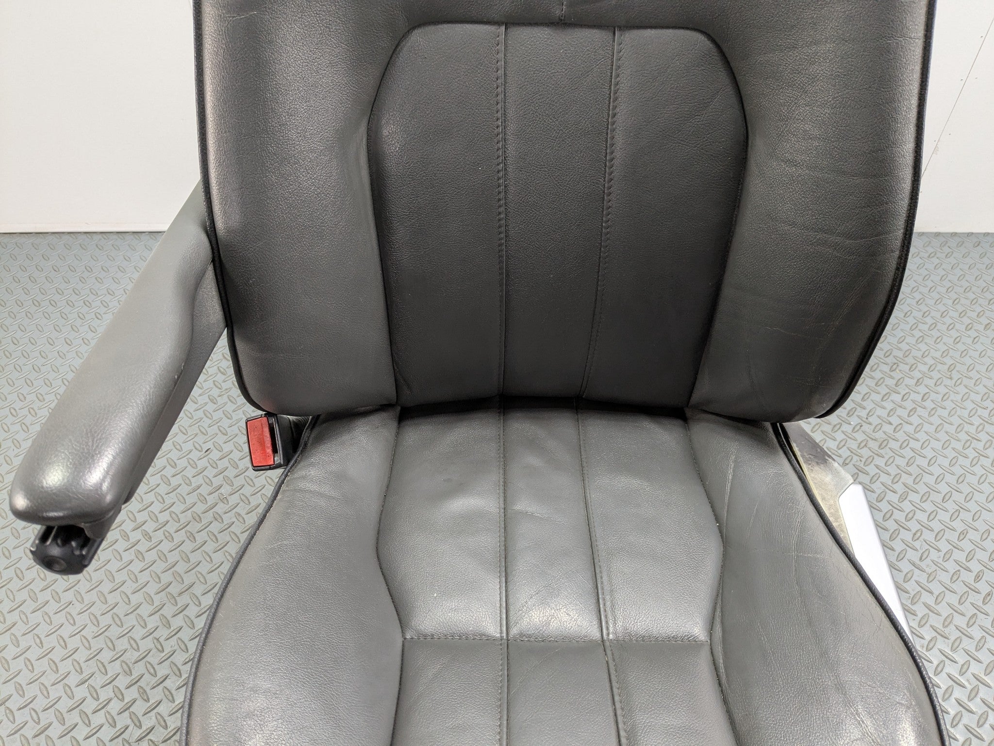 03 - 2005 LAND ROVER RANGE ROVER OEM SEAT ASSEMBLY BLACK LEATHER FRONT LEFT SIDE