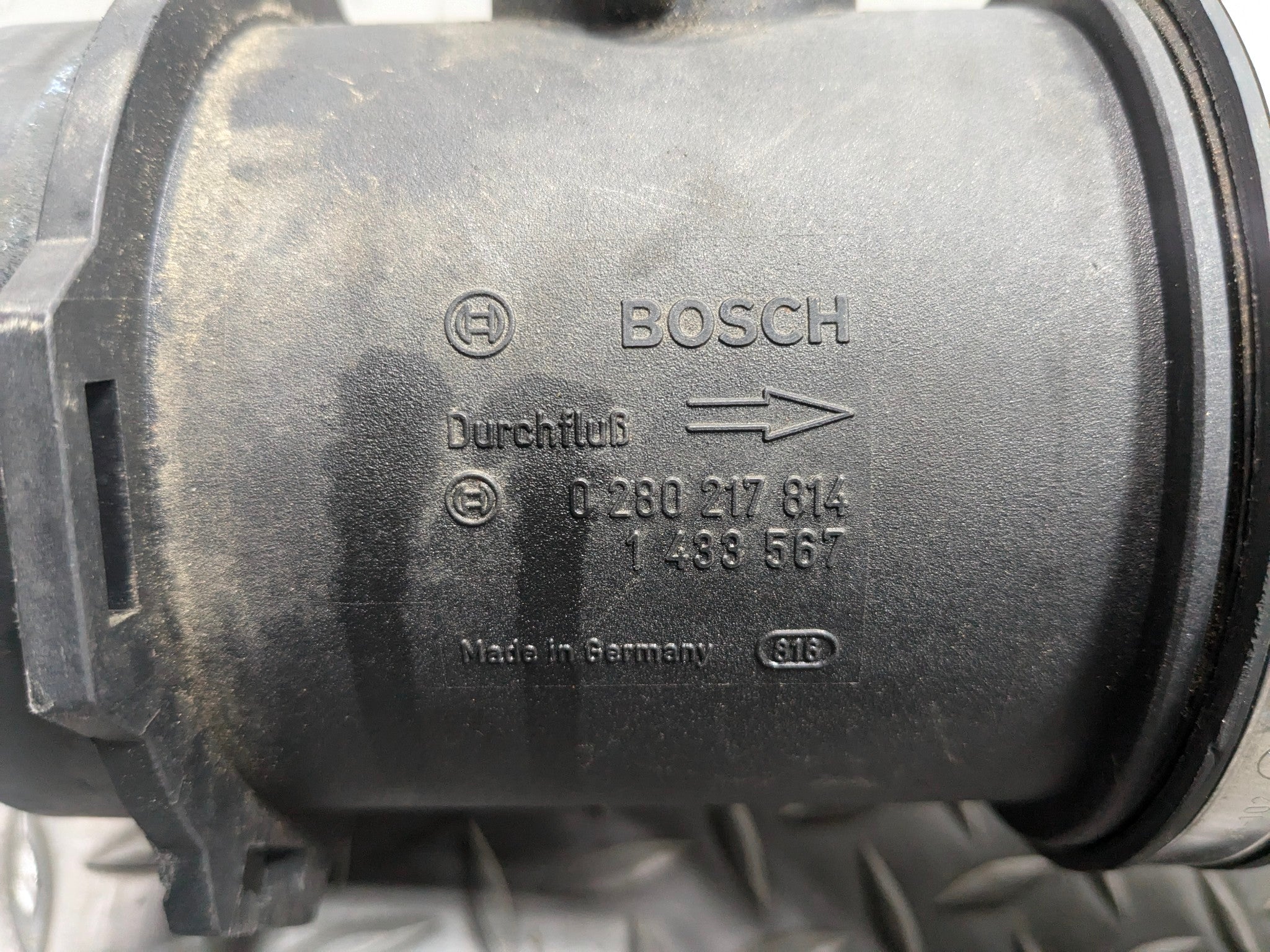 2003 - 2005 LAND ROVER RANGE ROVER OEM MASS AIR FLOW SENSOR METER WITH PIPE