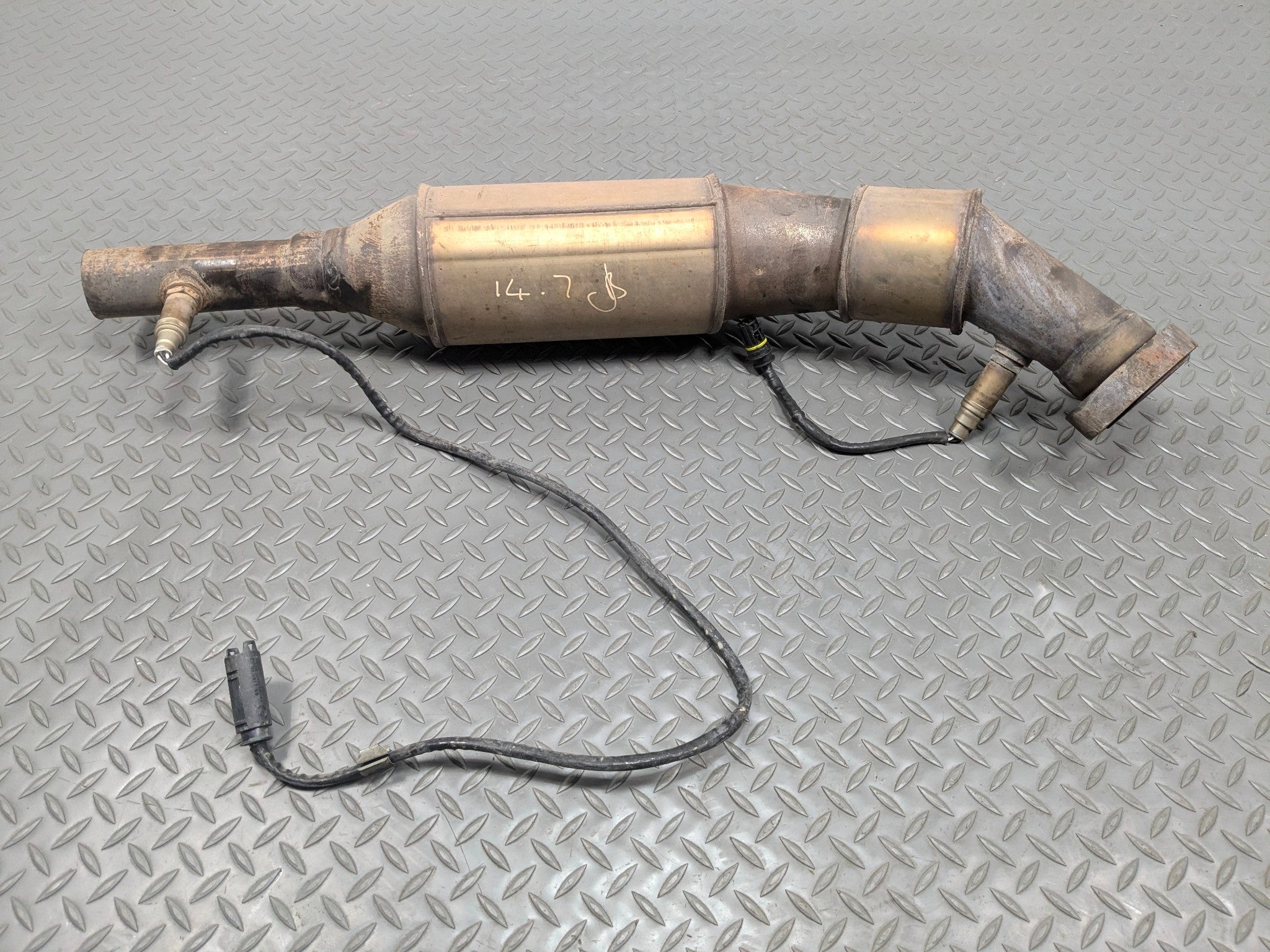 2003 - 2005 LAND ROVER RANGE ROVER OEM LEFT SIDE EXHAUST MANIFOLD DOWNPIPE