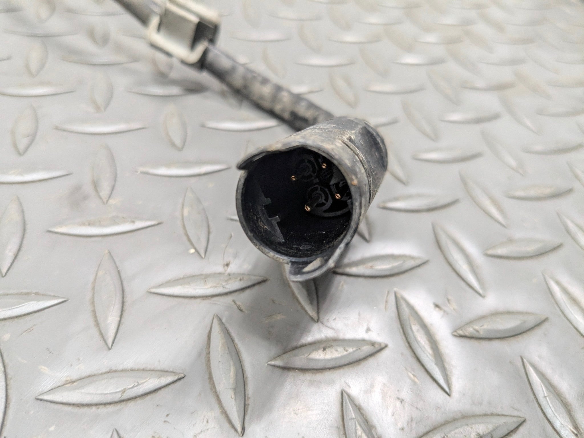 2003 - 2005 LAND ROVER RANGE ROVER OEM LEFT SIDE EXHAUST MANIFOLD DOWNPIPE