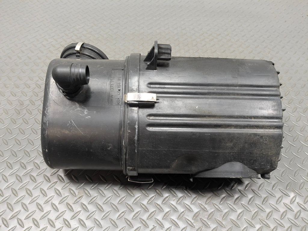 2003 - 2005 LAND ROVER RANGE ROVER OEM AIR INTAKE CLEANER FILTER BOX ASSEMBLY