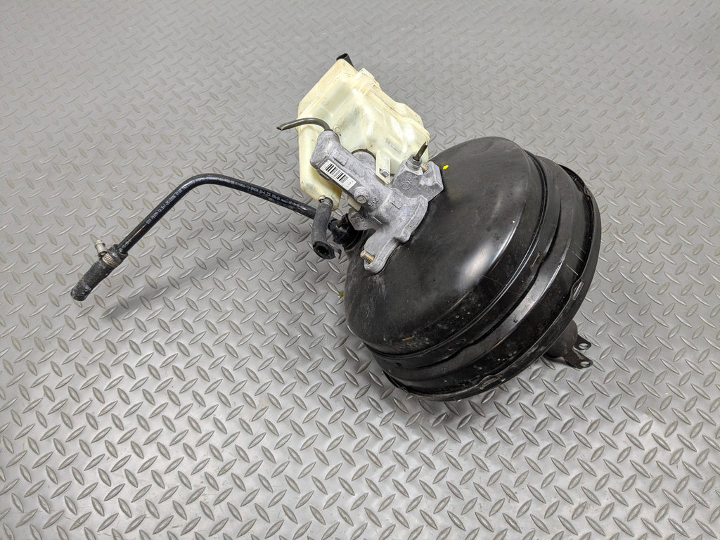 2003 - 2005 LAND ROVER RANGE ROVER OEM POWER BRAKE BOOSTER WITH MASTER CYLINDER