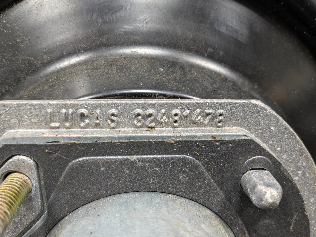 2003 - 2005 LAND ROVER RANGE ROVER OEM POWER BRAKE BOOSTER WITH MASTER CYLINDER