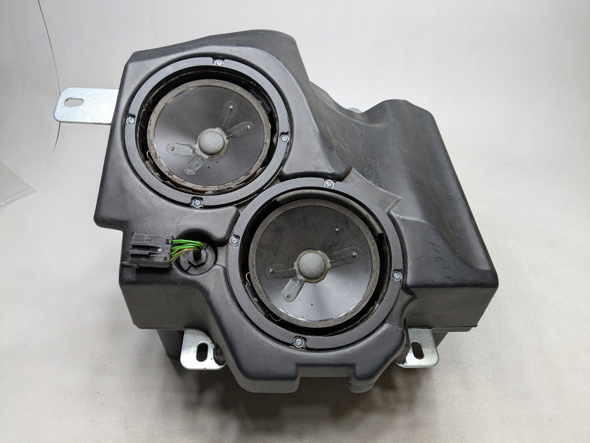 2003 - 2005 LAND ROVER RANGE ROVER OEM BASS SUBWOOFER AUDIO SOUND STEREO SPEAKER