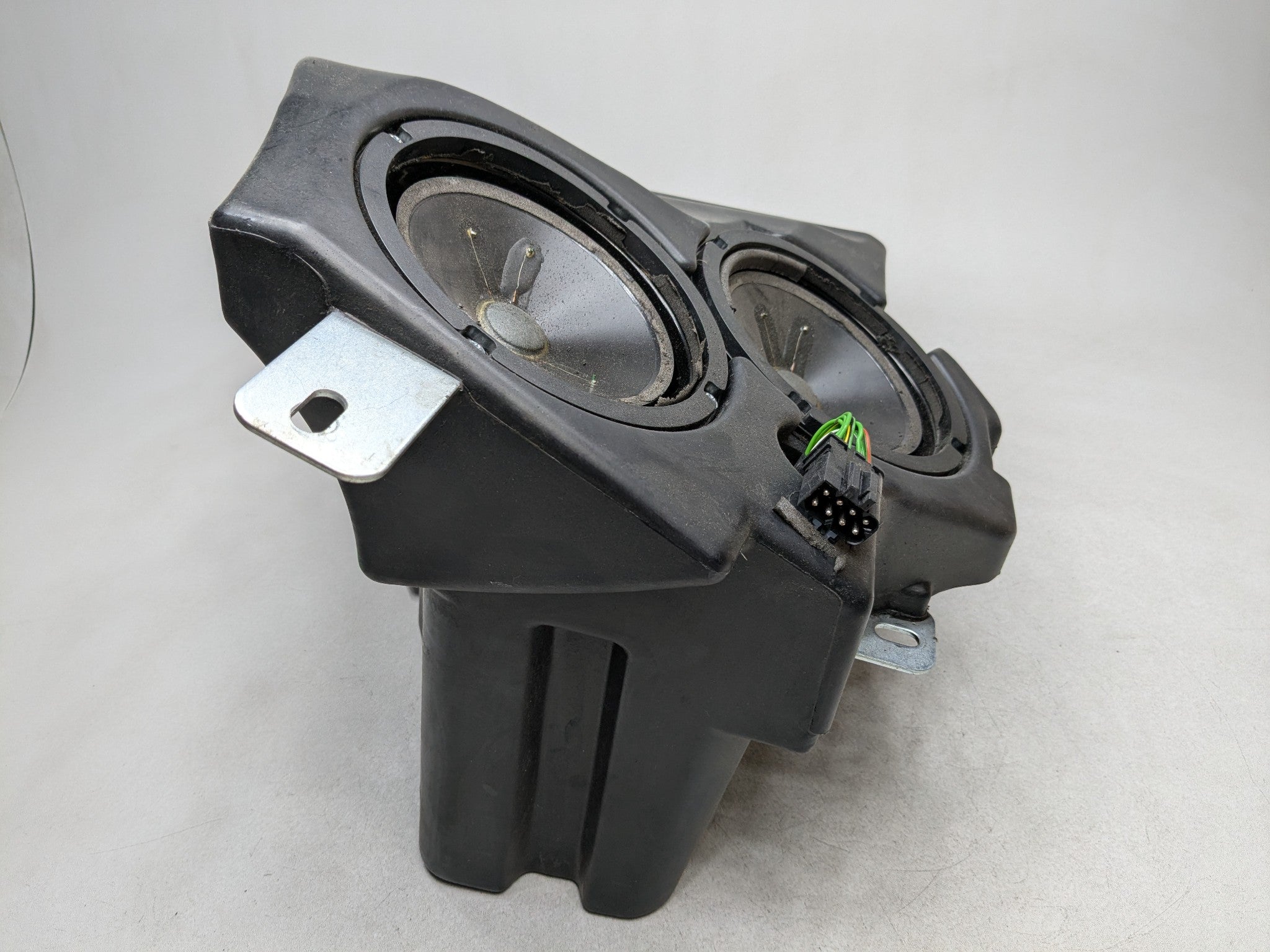 2003 - 2005 LAND ROVER RANGE ROVER OEM BASS SUBWOOFER AUDIO SOUND STEREO SPEAKER
