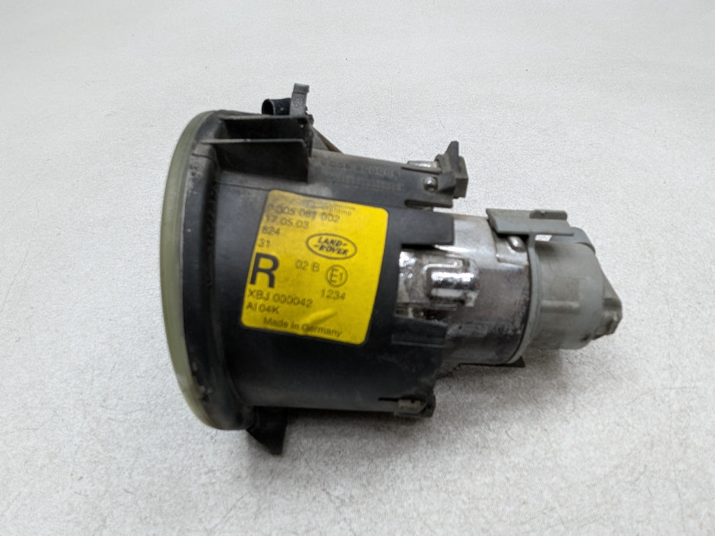 2003 - 2005 LAND ROVER RANGE ROVER OEM FOG LIGHT BUMPER MOUNTED FRONT RIGHT SIDE