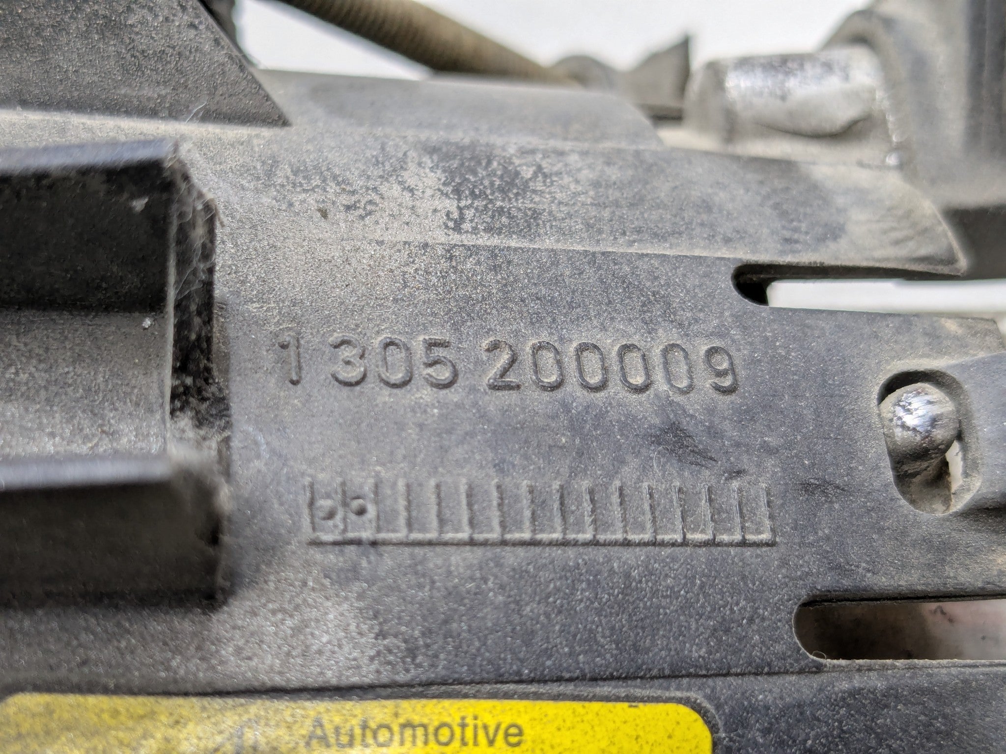 2003 - 2005 LAND ROVER RANGE ROVER OEM FOG LIGHT BUMPER MOUNTED FRONT RIGHT SIDE