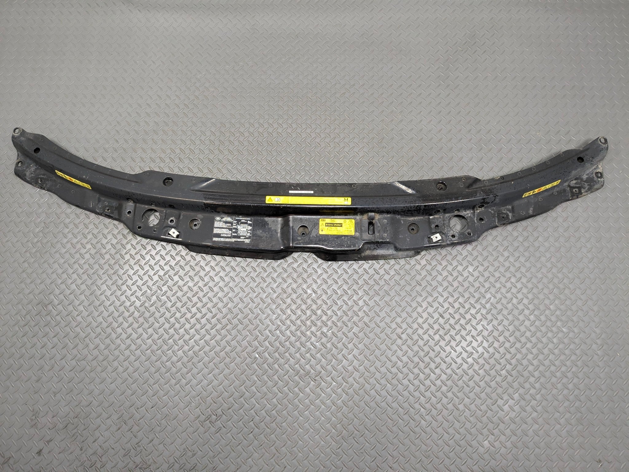 2003 - 2005 LAND ROVER RANGE ROVER OEM RADIATOR CORE SUPPORT FRONT UPPER TIE BAR